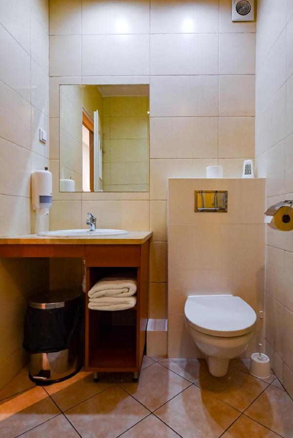Bed and Breakfast Fotex à Ząbki Extérieur photo